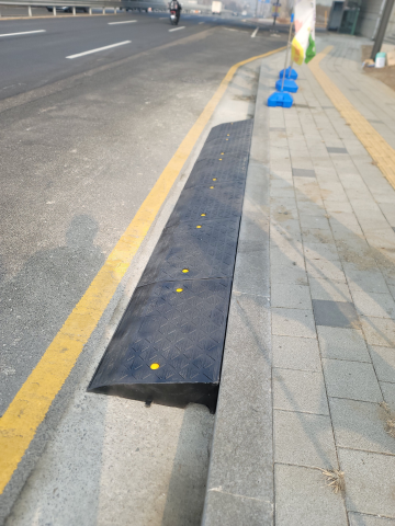 차량진입판
